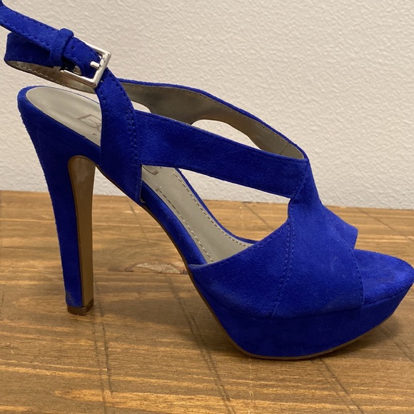 BCBG blue suede platform sandals - Picture 4 of 7